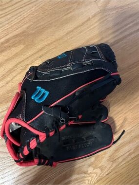 Wilson Black & Pink Fastpitch Glove Leather 11” Kids Softball